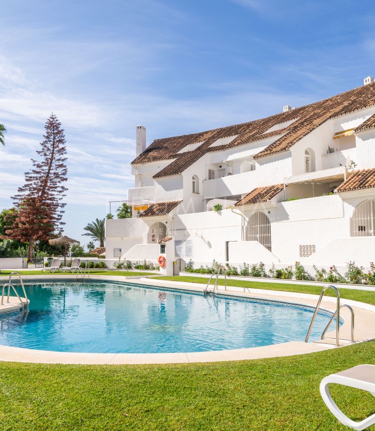 Duplex Penthouse for sale in Nueva Andalucia, Marbella (All)