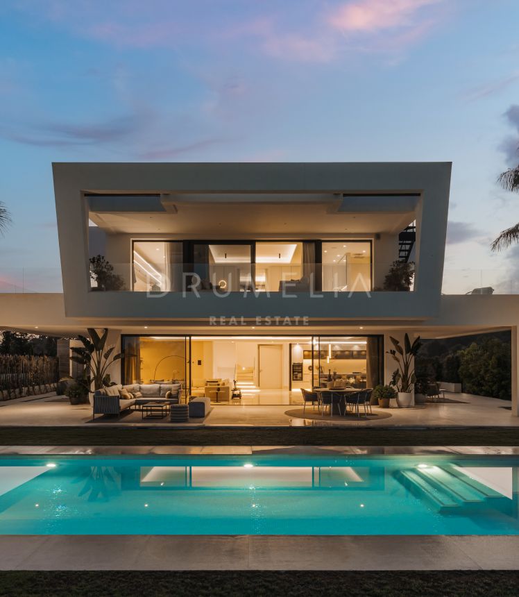 Casa Atria 5 - Unmatched Living Experience in a Contemporary 5-Bedroom Villa in Lomas del Virrey in Marbella's Golden Mile