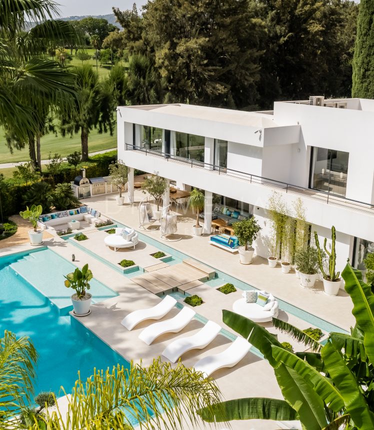 Incredible Frontline Golf Modern House in Las Brisas, Nueva Andalucía, Marbella