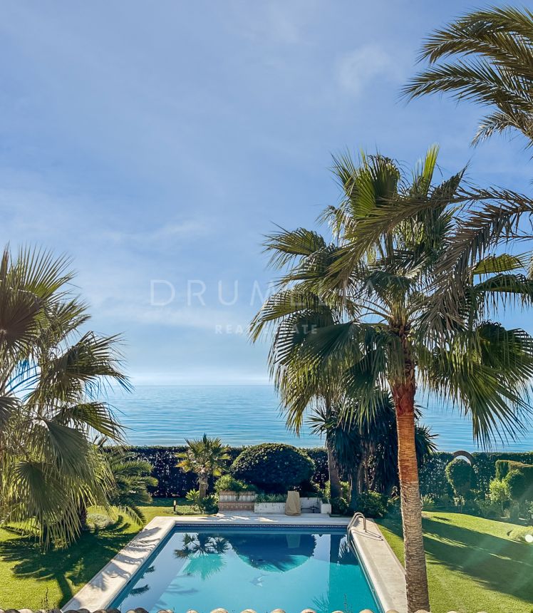 Luxury frontline beach villa with spectacular sea views on the new Golden Mile, Estepona