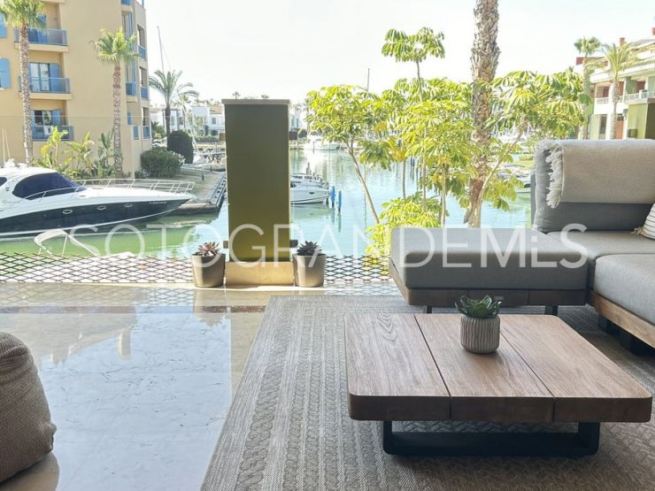 Se vende apartamento con 3 dormitorios en Marina de Sotogrande | Michael Lane Assiciates