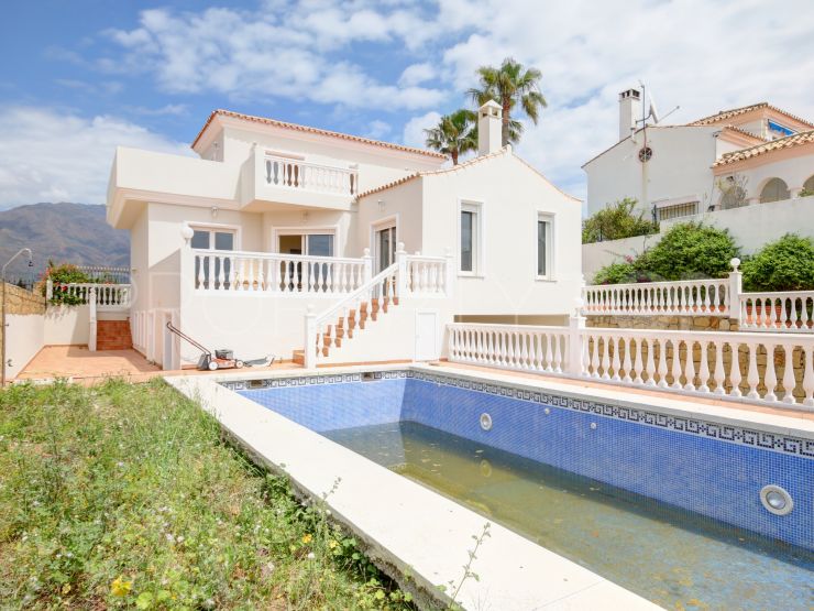 Villa with 3 bedrooms for sale in Seghers, Estepona | Terra Meridiana