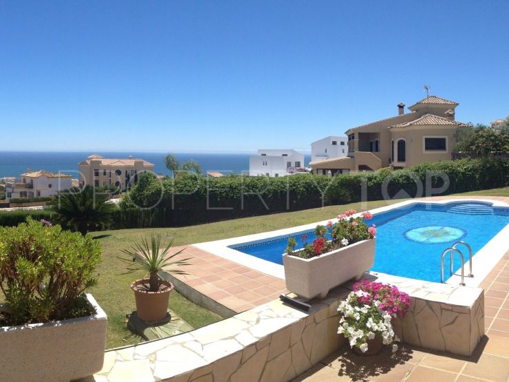 For sale villa in Alcaidesa Alta with 4 bedrooms | Savills Sotogrande
