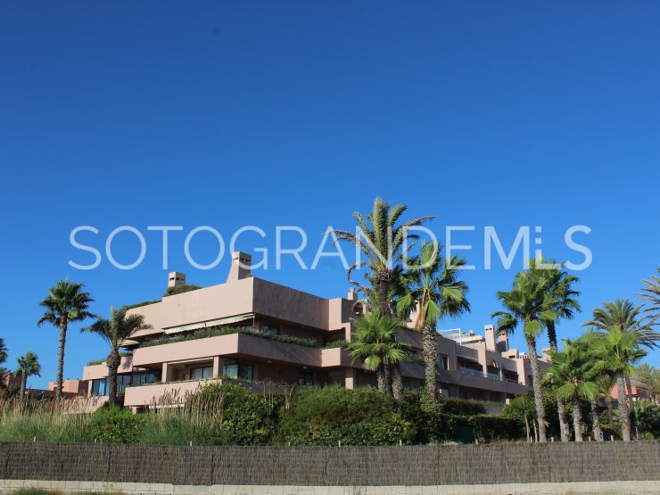 For sale ground floor apartment in Paseo del Mar with 3 bedrooms | Kassa Sotogrande Real Estate