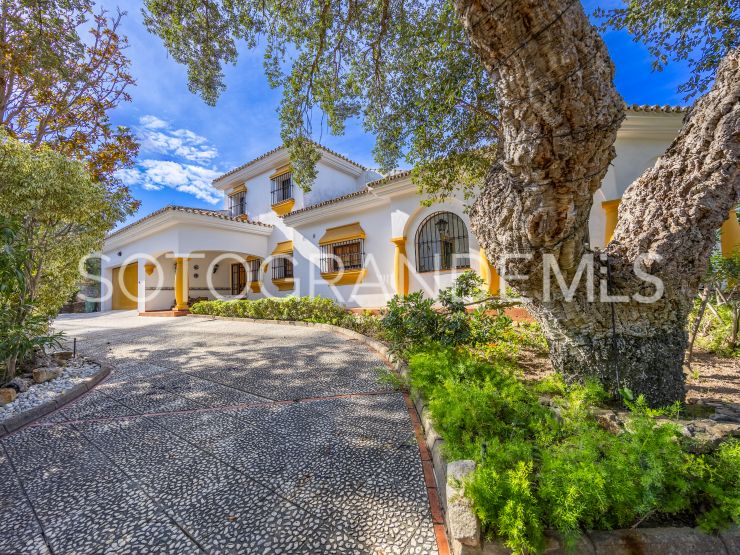 Zona C 7 bedrooms villa | Ondomus