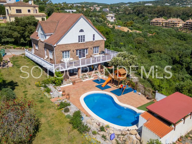 Zona F, Sotogrande Alto, villa en venta con 4 dormitorios | Ondomus