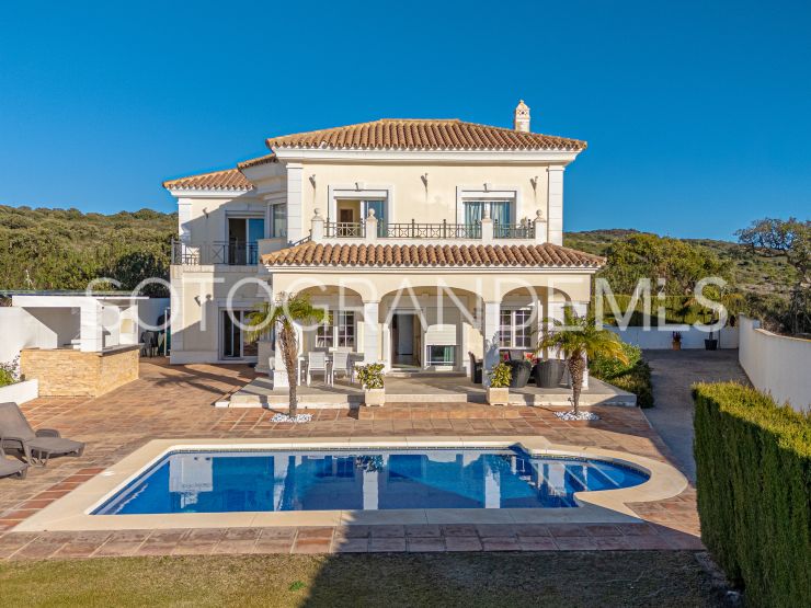 Buy Torreguadiaro villa with 5 bedrooms | Coast Estates Sotogrande