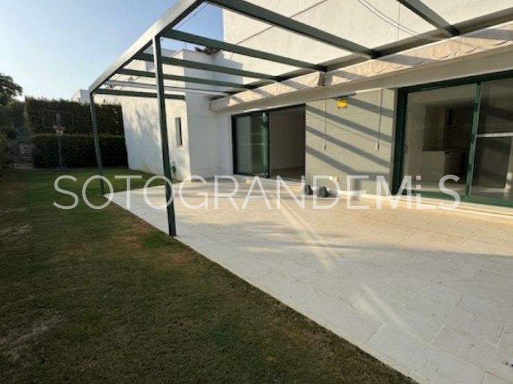 For sale ground floor apartment in Senda Chica with 4 bedrooms | Miranda Properties