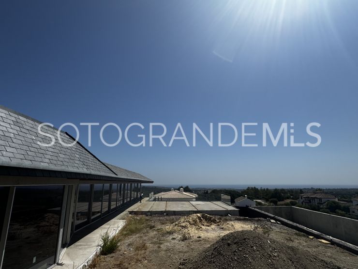 Se vende villa de 5 dormitorios en La Reserva, Sotogrande | Miranda Properties