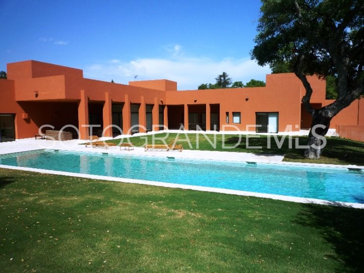Villa con 5 dormitorios a la venta en Zona A, Sotogrande Costa | Sotogrande Properties by Goli