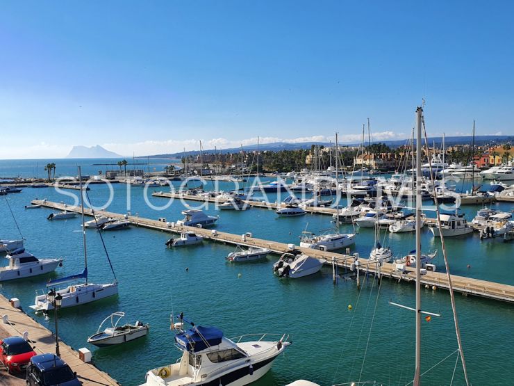 For sale penthouse with 4 bedrooms in Sotogrande Puerto Deportivo | Sotogrande Properties by Goli