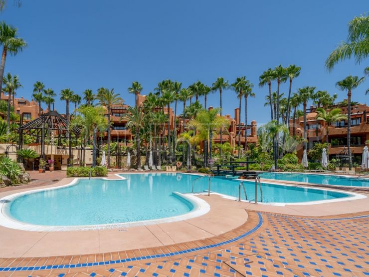 3 bedrooms penthouse for sale in Marbella - Puerto Banus | Mitchell’s Prestige Properties