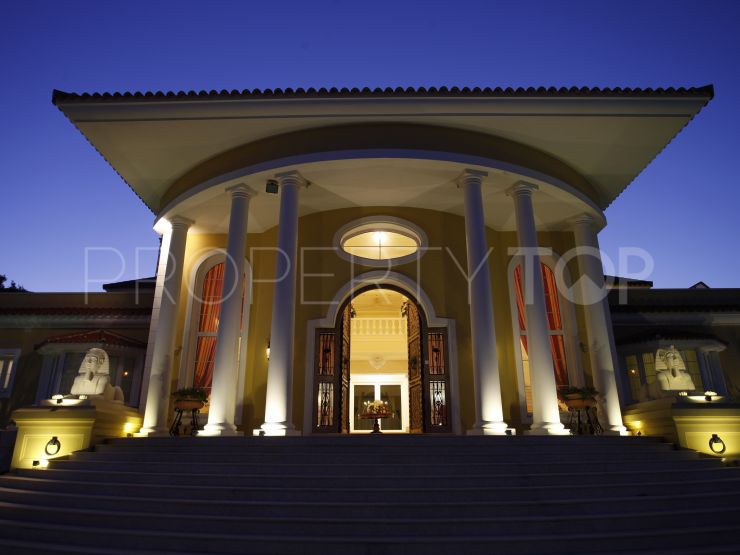 For sale villa with 6 bedrooms in Sotogrande | Blue Square