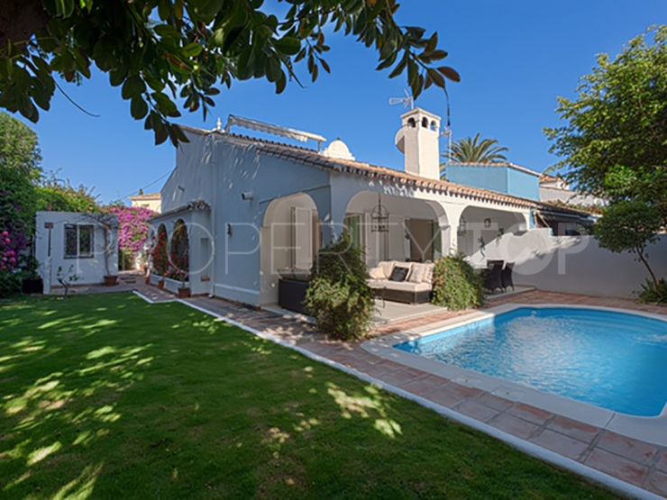 Se vende villa de 4 dormitorios en Marbella - Puerto Banus | Marbella For Sale