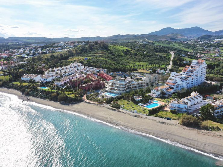 Guadalobon, Estepona, atico duplex en venta | Terra Meridiana