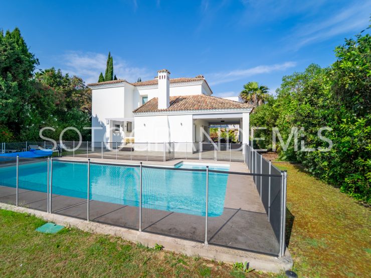 Sotogrande Alto, villa de 6 dormitorios | James Stewart - Savills Sotogrande