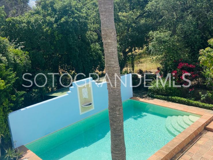 Comprar villa de 7 dormitorios en Zona B, Sotogrande Costa | Sotobeach Real Estate