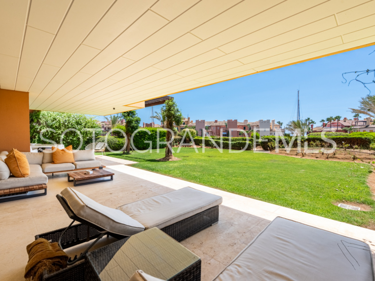 For sale ground floor apartment in Sotogrande Marina with 4 bedrooms | Sotobeach Real Estate