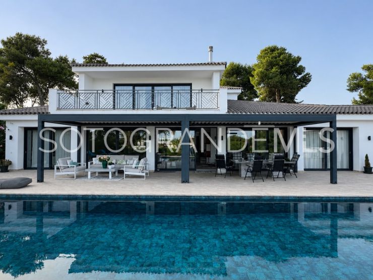 Villa for sale in Kings & Queens, Sotogrande Costa | Open Frontiers