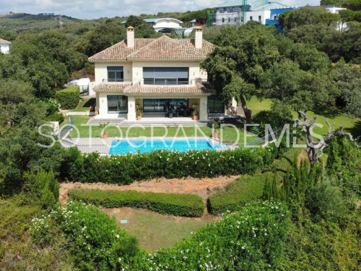 Comprar villa en Los Altos de Valderrama, Sotogrande Alto | Open Frontiers