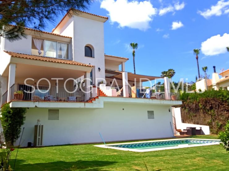 Villa a la venta de 5 dormitorios en Zona F, Sotogrande Alto | Open Frontiers