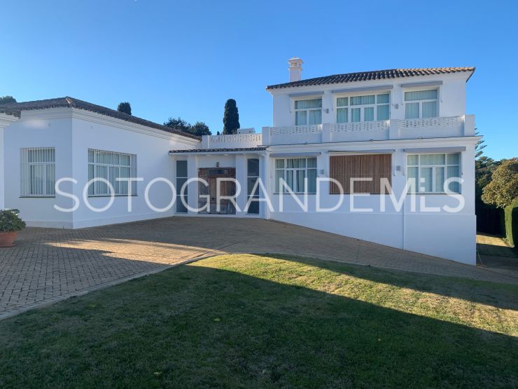 For sale Sotogrande Costa chalet with 5 bedrooms | MarSotogrande