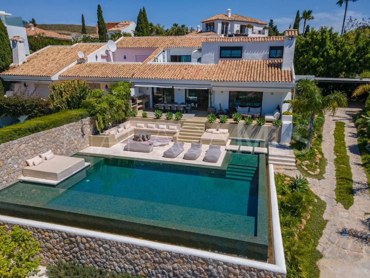 Semi detached villa with 5 bedrooms for sale in Paraiso Alto, Benahavis | Pure Living Properties