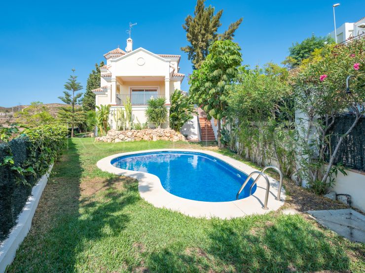 For sale villa with 5 bedrooms in La Alqueria | Pure Living Properties