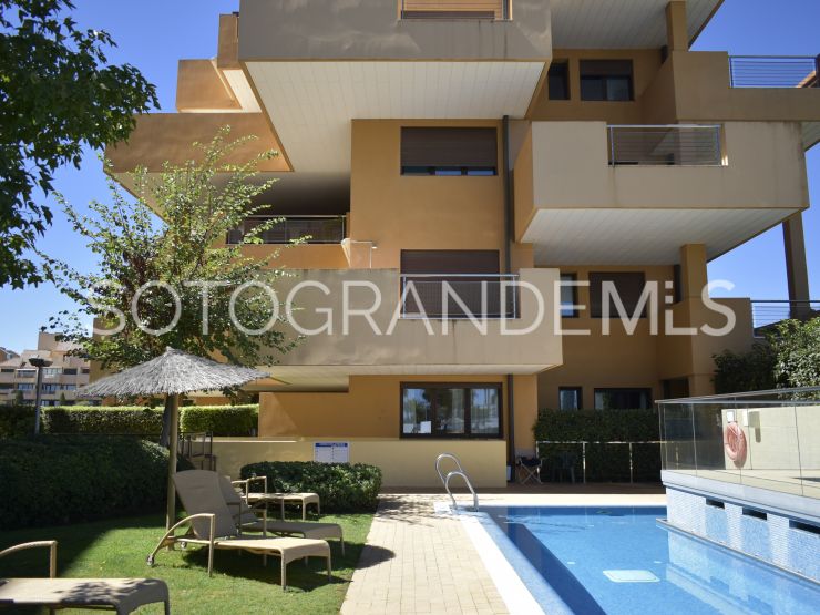 Apartamento planta baja de 3 dormitorios en venta en Ribera del Marlin, Marina de Sotogrande | John Medina Real Estate