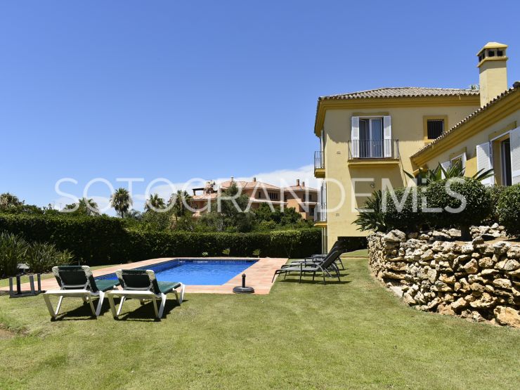 Villa in Zona G | John Medina Real Estate