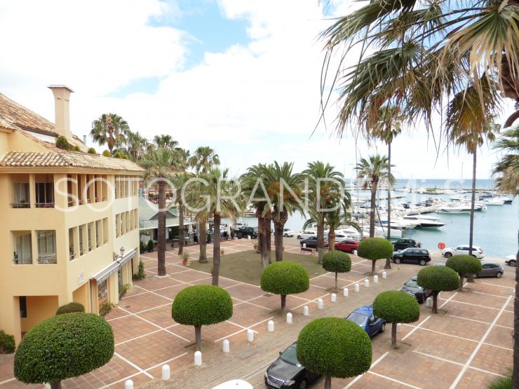 For sale apartment in Sotogrande Puerto Deportivo | John Medina Real Estate