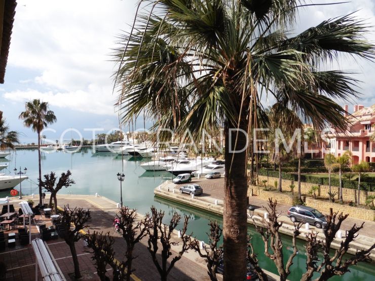 Comprar apartamento en Sotogrande Puerto Deportivo | John Medina Real Estate