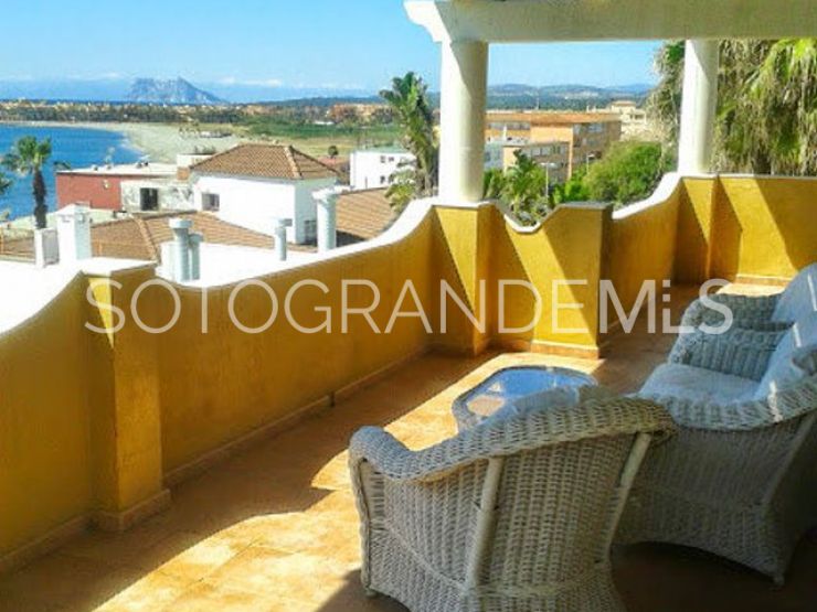 Se vende villa en Torreguadiaro de 4 dormitorios | John Medina Real Estate