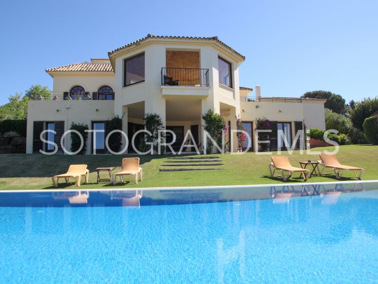 Comprar villa en Almenara Golf de 6 dormitorios | John Medina Real Estate