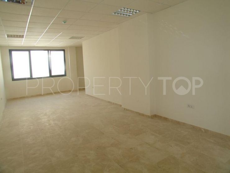 Local comercial en venta en Guadiaro | John Medina Real Estate