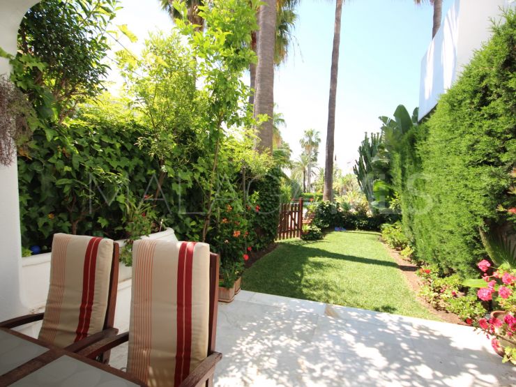 For sale town house with 4 bedrooms in Cascada de Camojan, Marbella Golden Mile | Nevado Realty Marbella