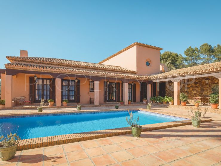 Marbella East 7 bedrooms villa for sale | Bemont Marbella
