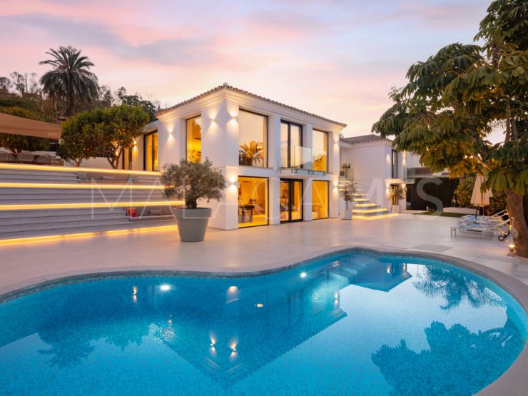 Nueva Andalucia 4 bedrooms villa for sale | Solvilla