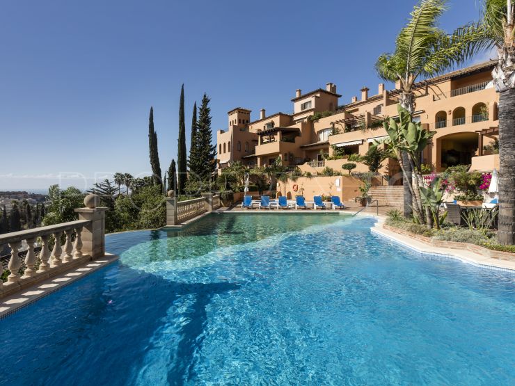 3 bedrooms duplex penthouse for sale in Les Belvederes, Nueva Andalucia | Villa Noble