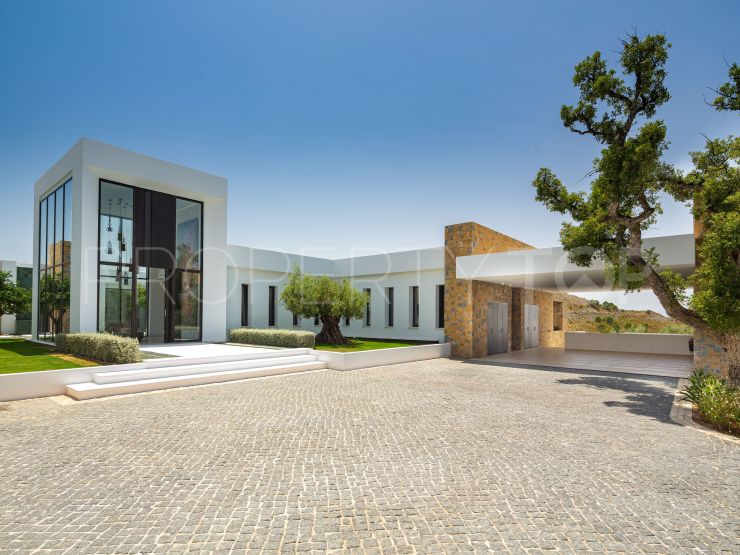 Villa in Marbella Club Golf Resort, Benahavis | Drumelia Real Estates