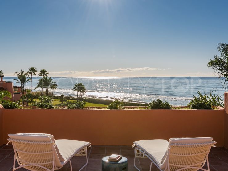 For sale 3 bedrooms penthouse in Los Monteros Playa, Marbella East | Luxury Villa Sales