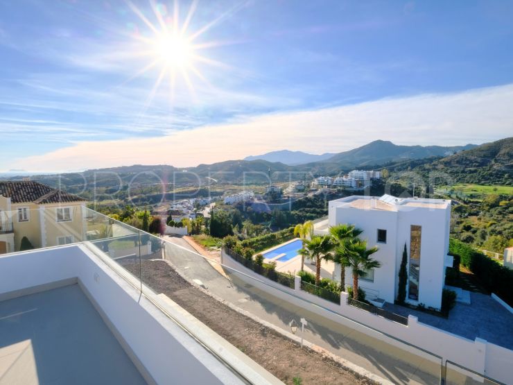 Se vende villa de 4 dormitorios en Puerto del Capitan | Luxury Villa Sales