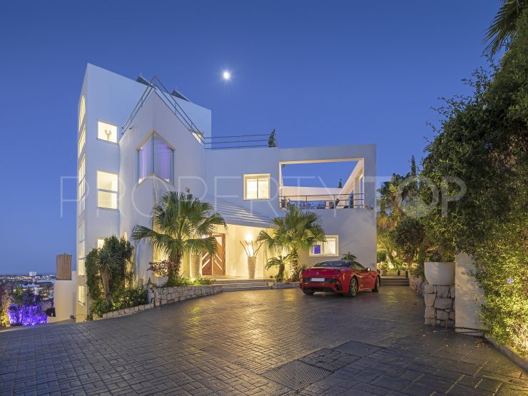 Villa for sale in El Herrojo, Benahavis | Luxury Villa Sales
