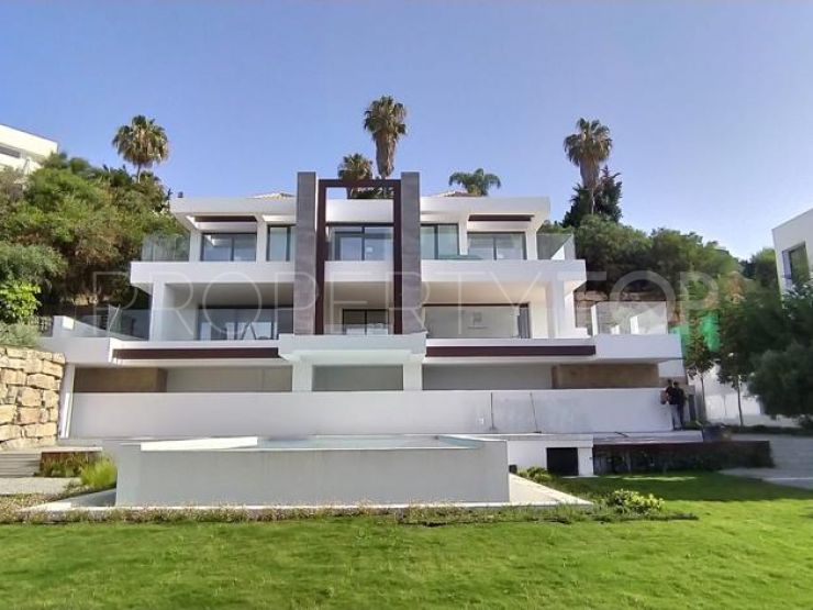 Capanes Sur, Benahavis, villa a la venta de 5 dormitorios | Luxury Villa Sales