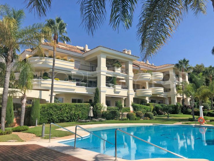 For sale apartment in Altos Reales with 2 bedrooms | Luxury Villa Sales