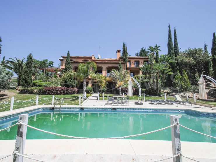 Villa for sale in La Alqueria with 6 bedrooms | Cosmopolitan Properties