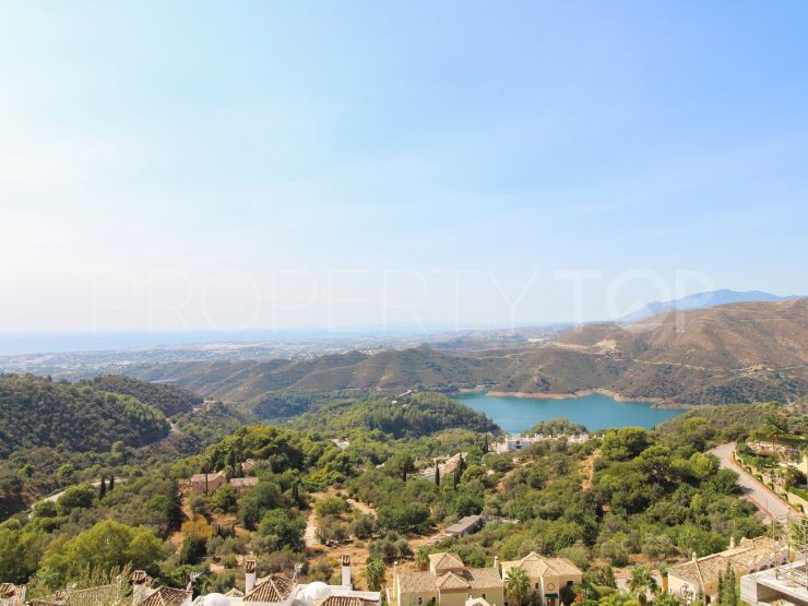 For sale Sierra Blanca Country Club villa | Cosmopolitan Properties