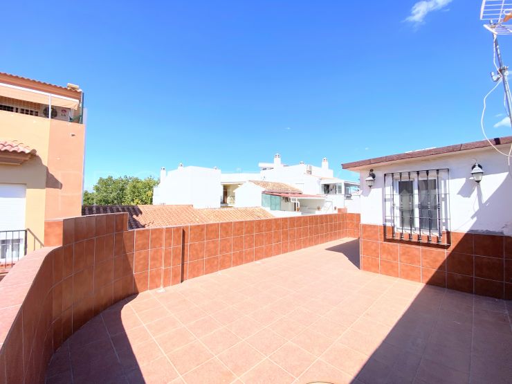 Duplex planta baja de 2 dormitorios en Alh. Torre Centro, Alhaurin de la Torre | Cosmopolitan Properties
