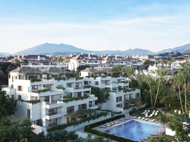 For sale duplex penthouse in Lomas del Rey, Marbella Golden Mile | Inmobiliaria Luz