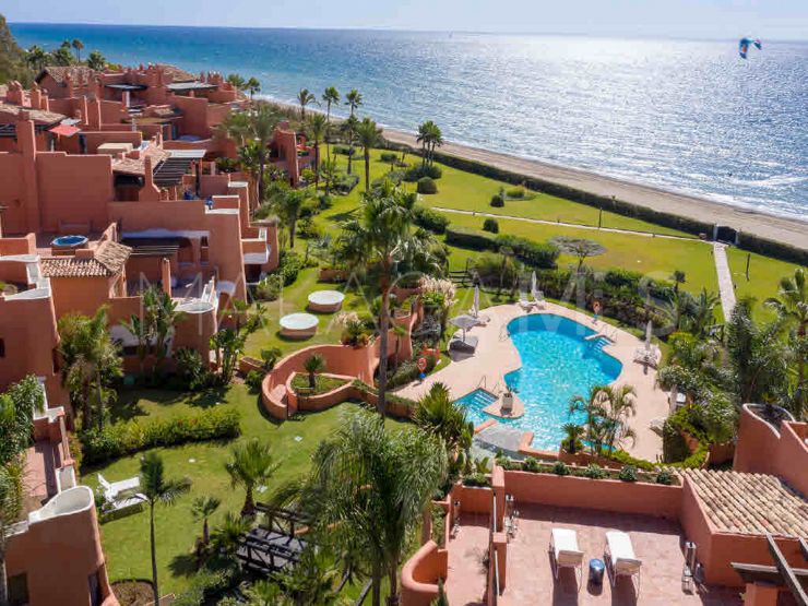 For sale duplex penthouse with 3 bedrooms in La Morera, Marbella East | Inmobiliaria Luz